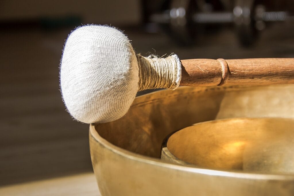 singing bowl, racket, therapy, top, mental, painkiller, modern, design, ground, style, recovery, texture, hospital, vibration, health, lifestyle, wood, brown health, brown hospital, brown therapy, singing bowl, singing bowl, singing bowl, singing bowl, singing bowl